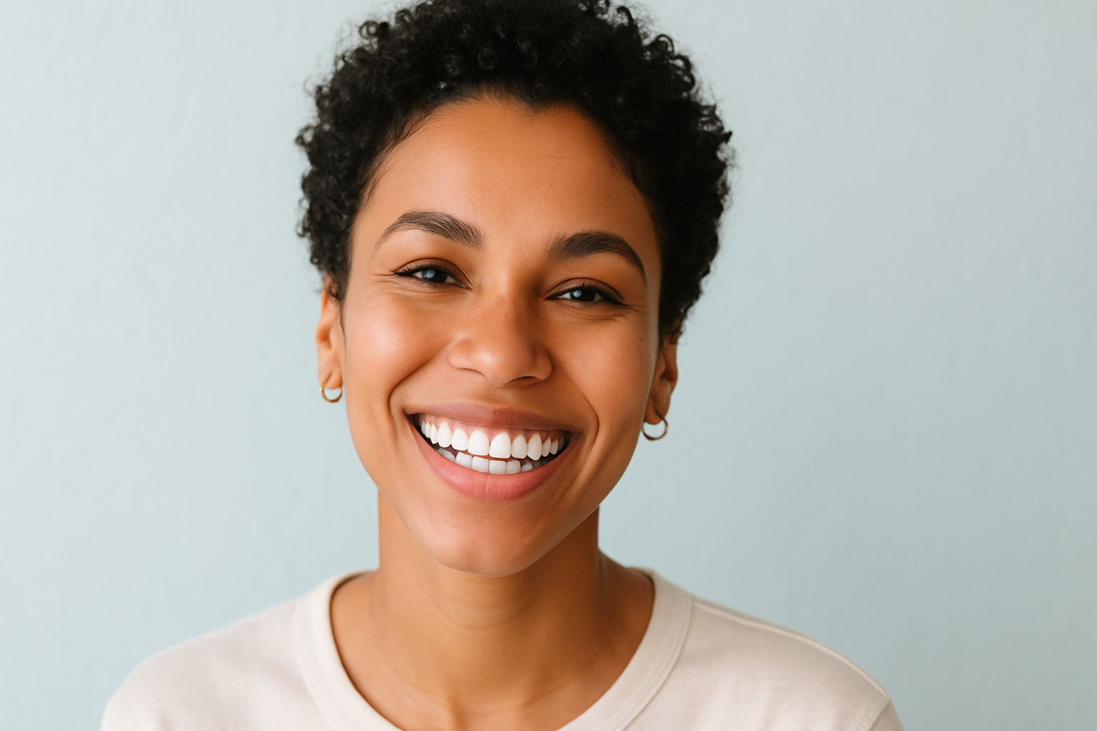 Blanchiment dentaire et dents sensibles : guide sans risques