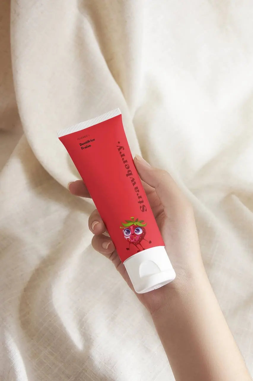 Dentifrice Aromatisé Saveur Fraise – Adultes | Smile Addict 🍓 Smile Addict