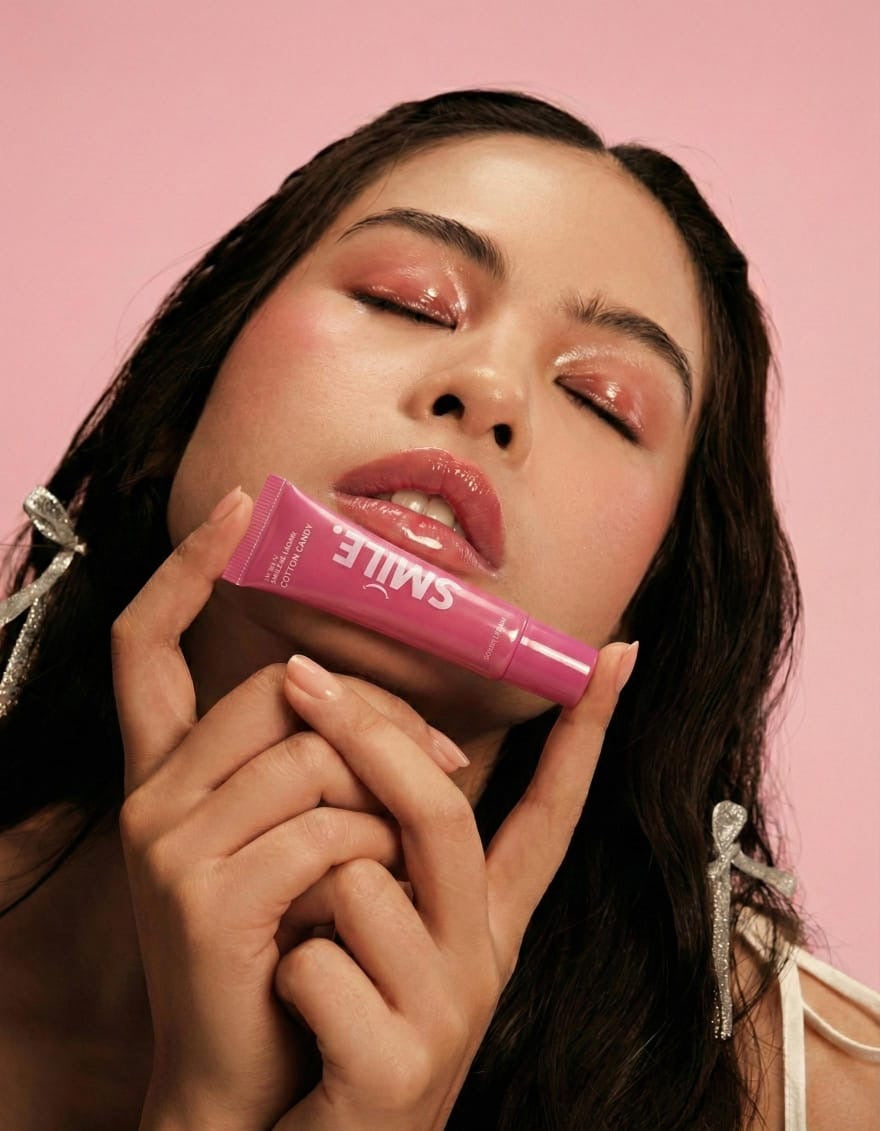 BAUMES A LEVRES HYDRATANTS - LOT DE 4 SAVEURS