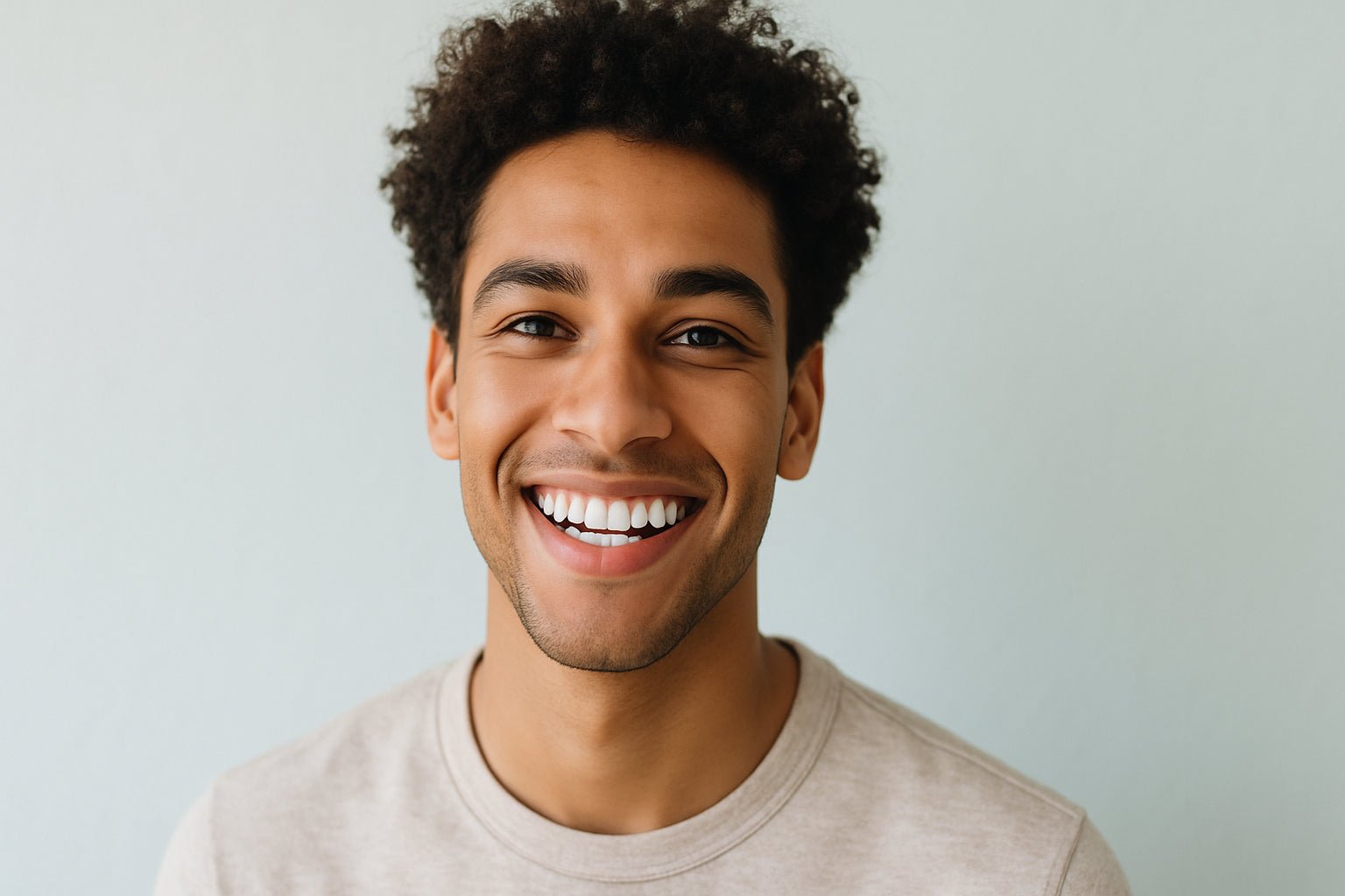 Les essentiels du soin des dents pour un sourire sain - Smile Addict